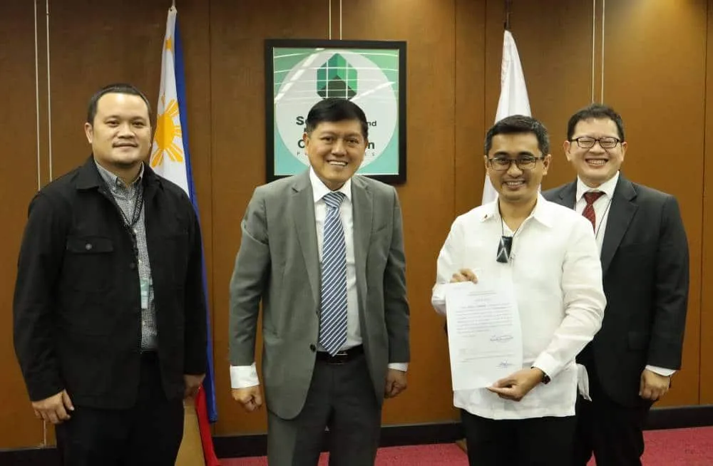 Fernandez replaces Amatong as SEC Commissioner