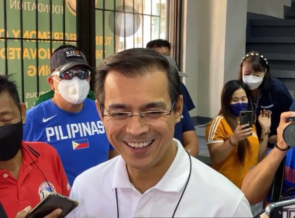 Mayor Isko says he’s ‘not threatened’ with PDP-Laban endorsement of BBM