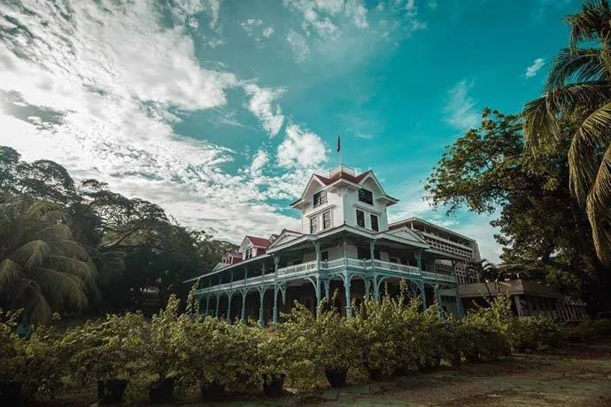Silliman University to conduct in-person classes beginning May 2022