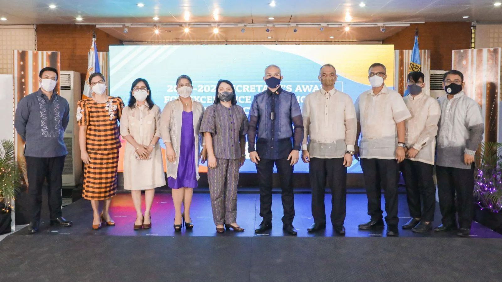 DepEd schools, field offices recognized for exemplary contribution to education amid the pandemic