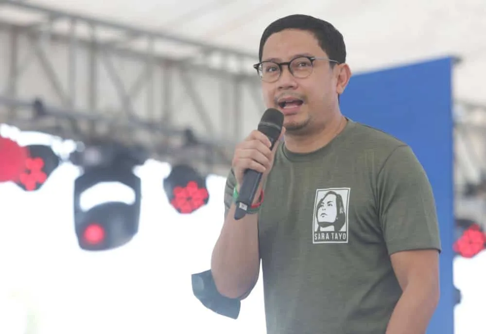 How sweet! Sara's man Manases campaigns for her in North Cotabato