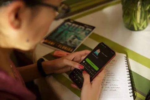 Language learning app, Duolingo, challenges Pinoys to translate song ‘Awitin Mo At Isasayaw Ko’