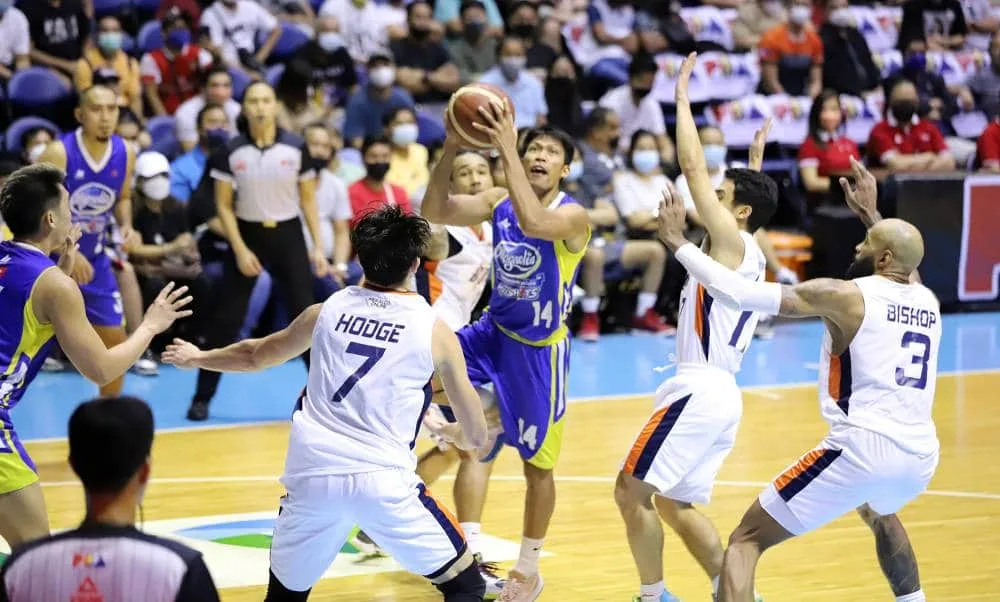 Magnolia steamrolls Meralco to force rubber match