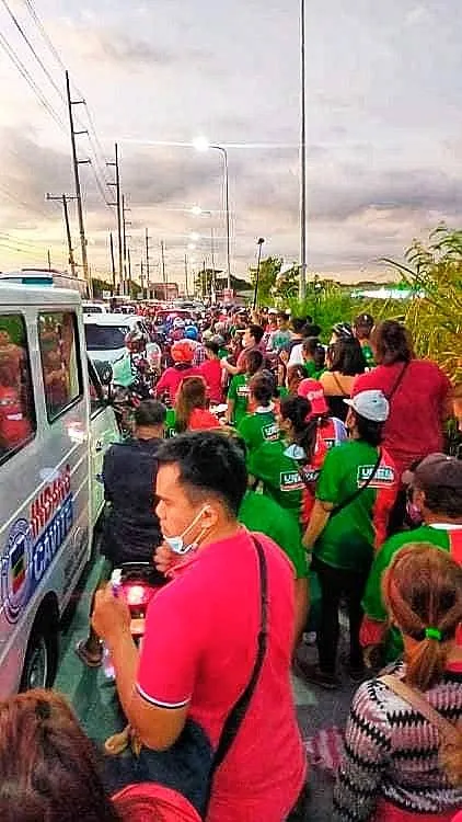 Cavite UniTeam rally triggers 'procession' as 90K pack sports park