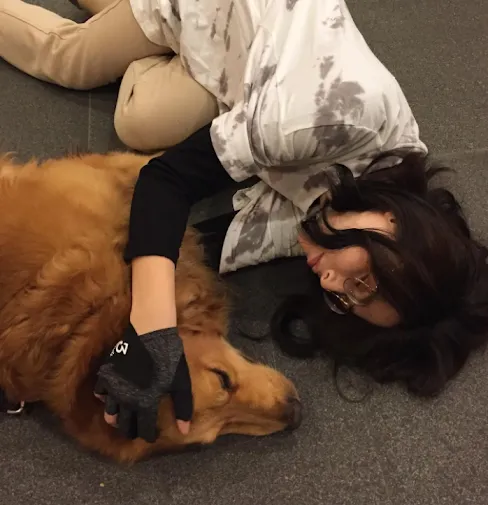 Kylie Padilla eases anxiety through pet therapy