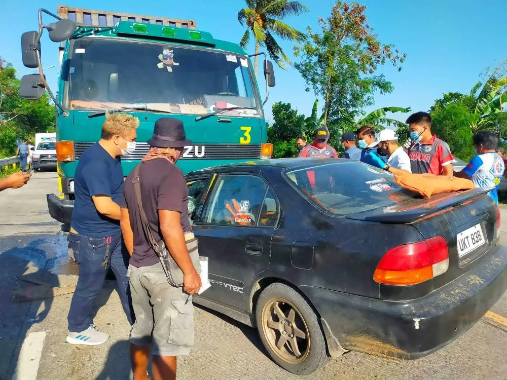 Man, girlfriend die in Negros collision