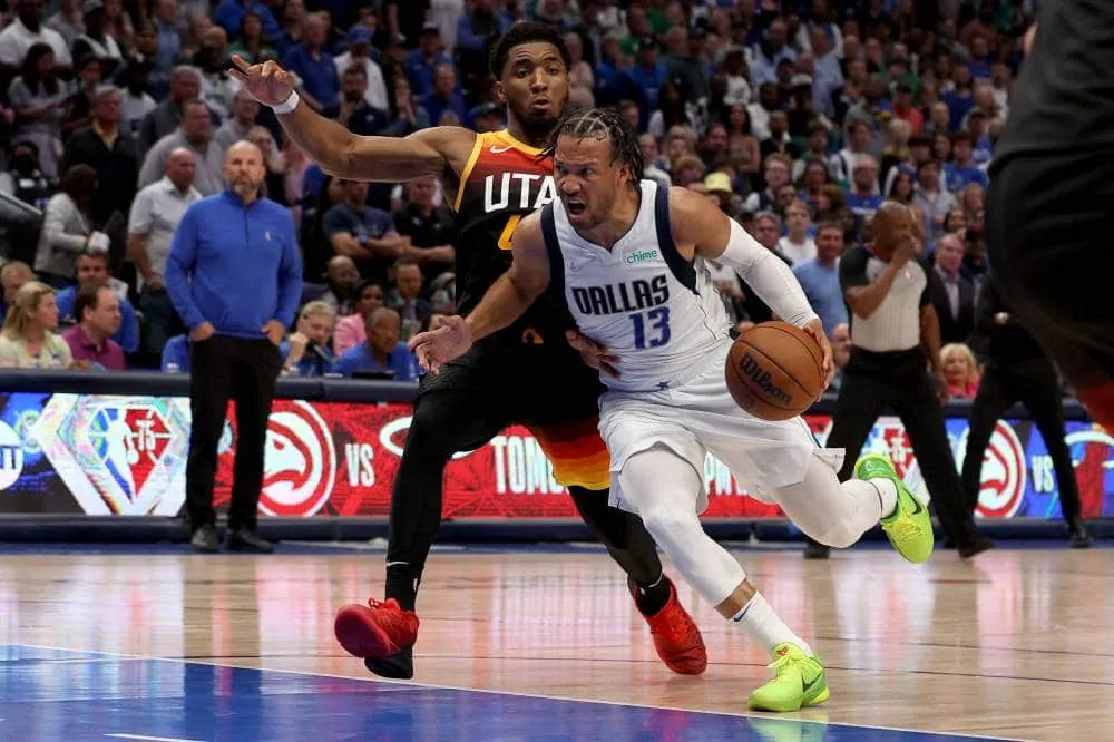 Brunson's 41 leads Mavs over Utah; Warriors, Sixers win