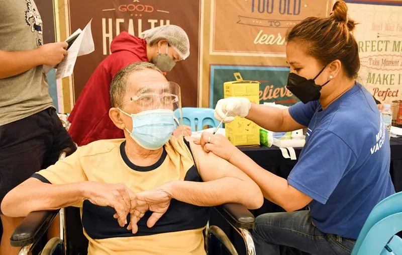 NVOC eyes nationwide rollout of 2nd booster shot 'as soon as possible' – DOH