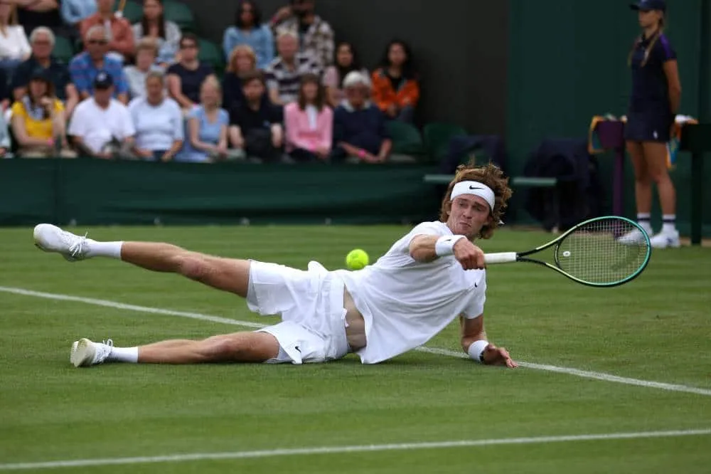 Rublev blasts Wimbledon ban as 'complete discrimination', Belarus threatens legal action