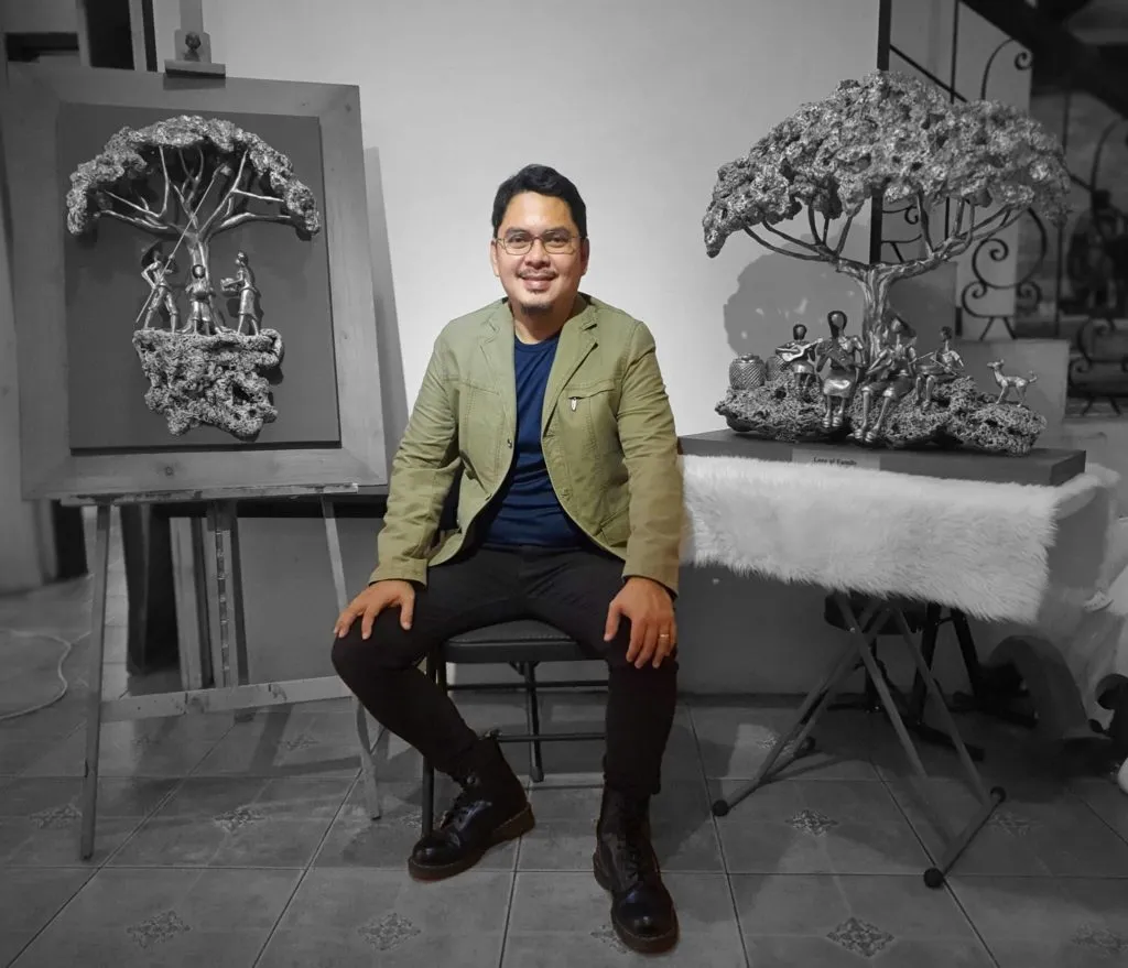 Sculptor Glenn Cagandahan honors madiskarte moms