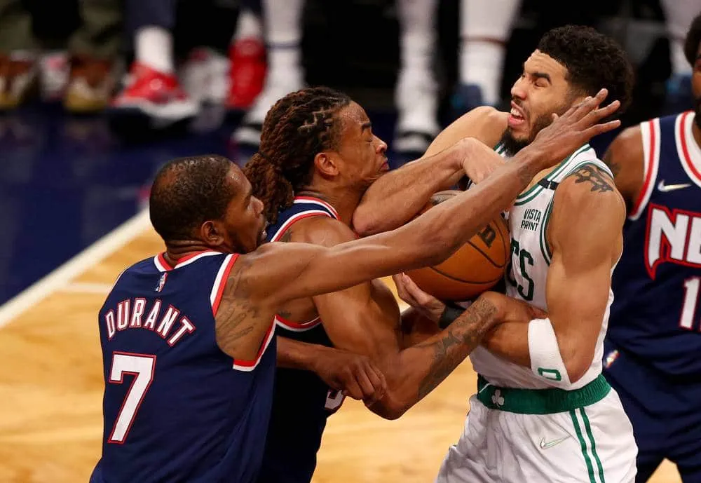 Tatum shines as Celtics sweep Nets; Raptors, Mavs romp
