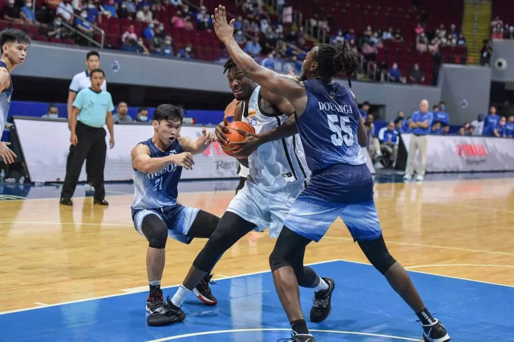 Undefeated Ateneo snaps Adamson's win streak