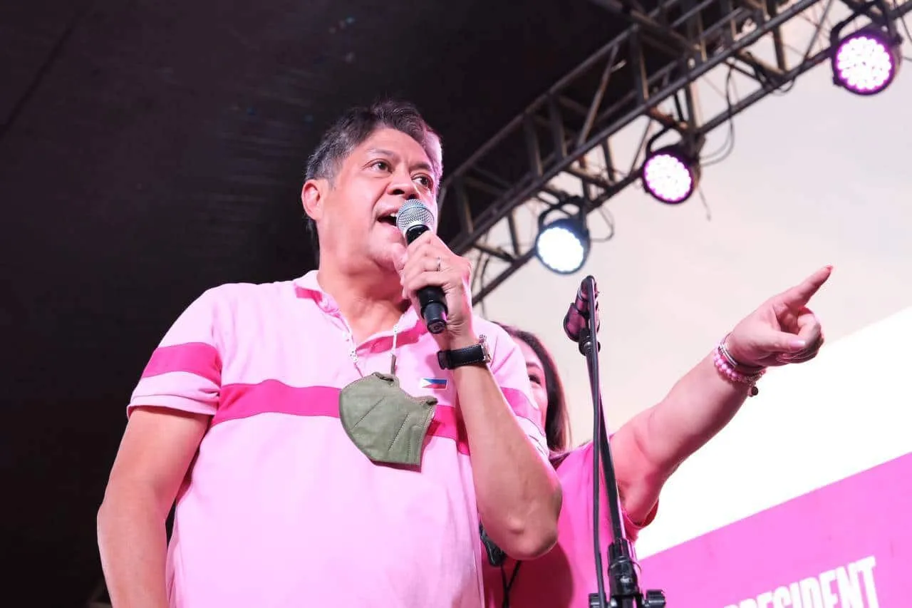 Pangilinan to local politicians: Don't play safe, make a stand now