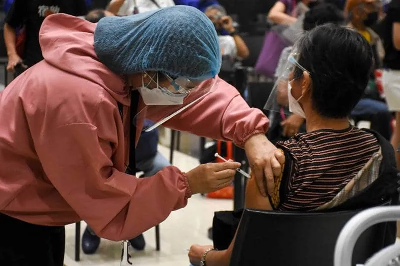 Comelec says putting vax sites near polling centers might 'mislead' voters