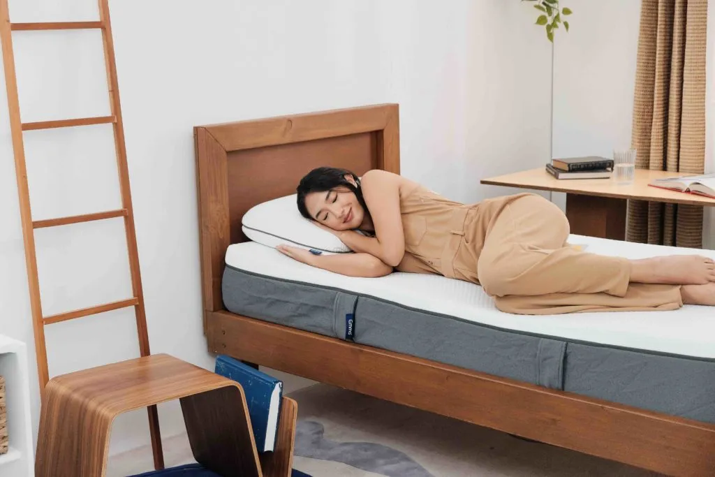 Expert tips on how moms can sleep better