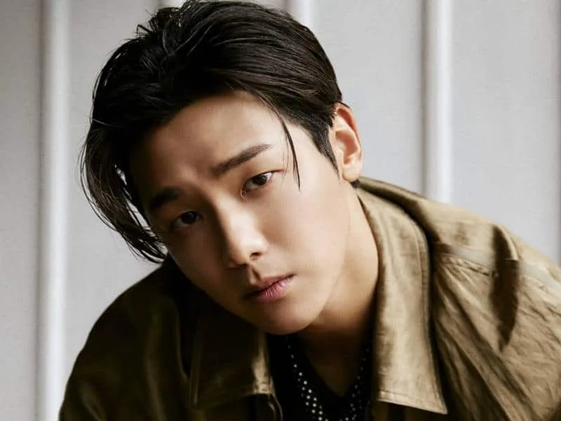 CNBLUE’s Kang Minhyuk tests positive for Covid-19; Korea’s total cases reach 17M